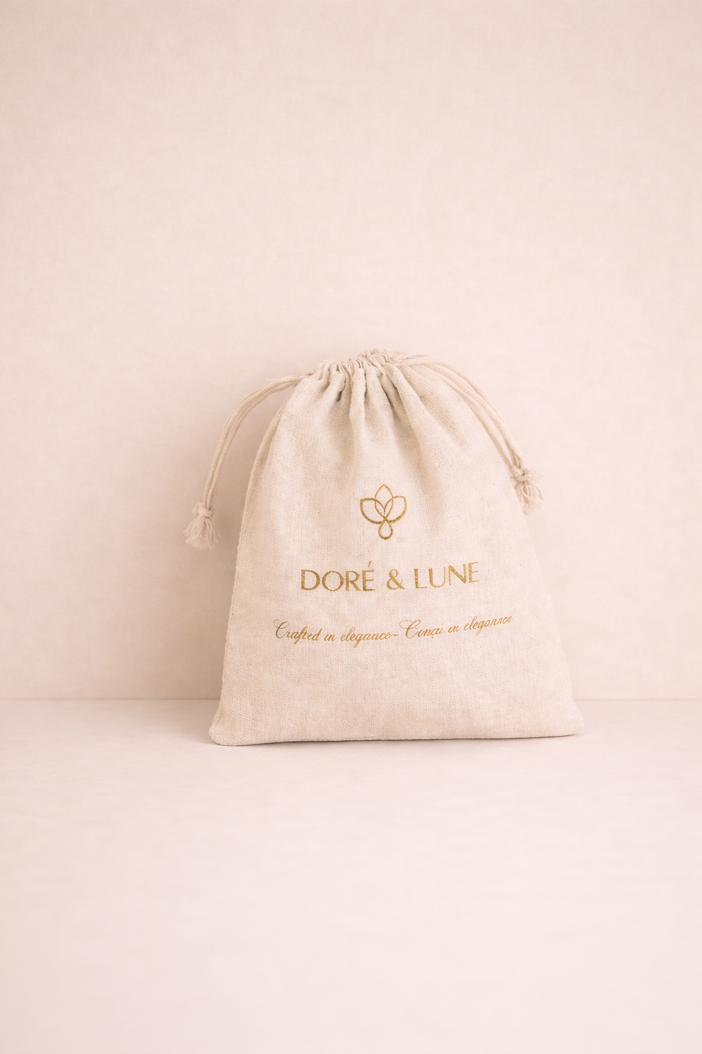 Doré & Lune – Vanilla Veil Gel & Soy Wax Candle (8 oz)